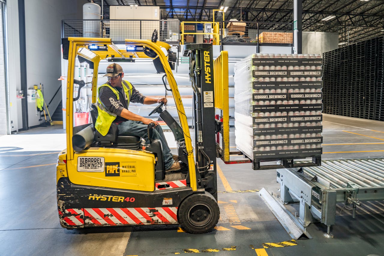 StrategyDriven Tactical Execution Article | Unlocking Productivity: The Benefits of Electric Pallet Trucks