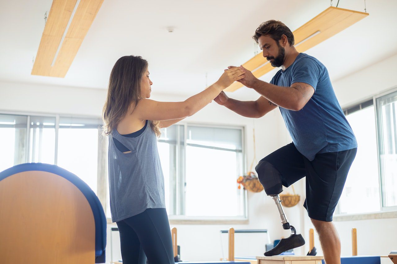 StrategyDriven Entrepreneurship Article | 5 Proven Strategies to Set Your Physical Therapy Clinic Apart